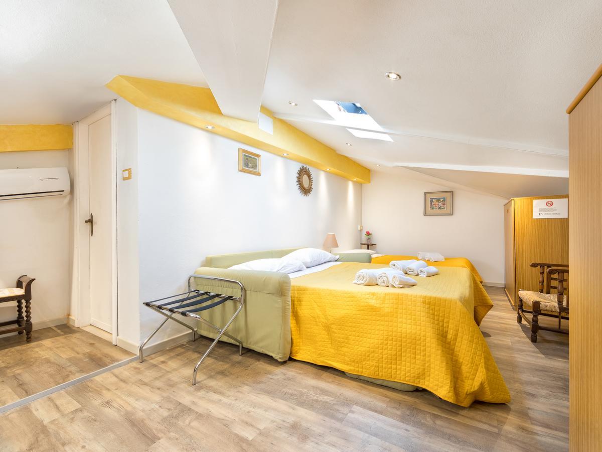 Residenza Le Dimore Centro Βερόνα Εξωτερικό φωτογραφία